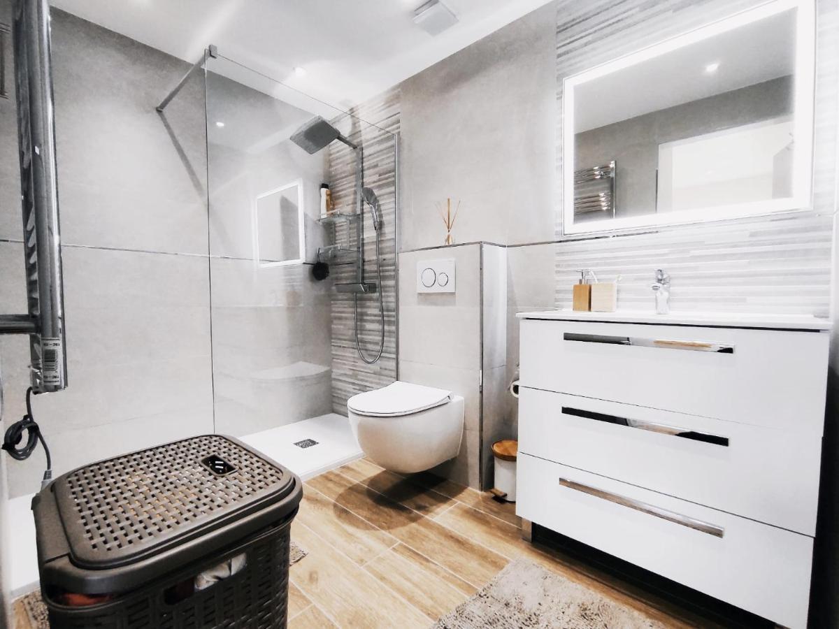 Magnifique A 5 Min A Pied De La Apartamento Benalmádena